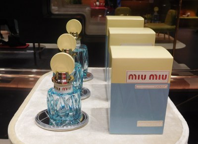 ブルーベル・ジャパン、「ミュウミュウ」の新香水で春到来
