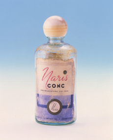 ナリス、発売80周年を迎えた「ふきとり化粧水」の記念日を制定