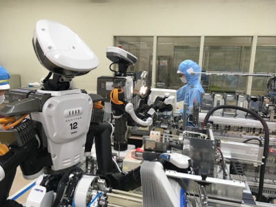 資生堂、組立工程に人間ロボットを試験導入