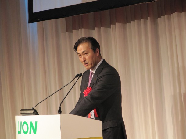 ライオン濱社長、マスコミ各社を前に2015年の事業方針語る