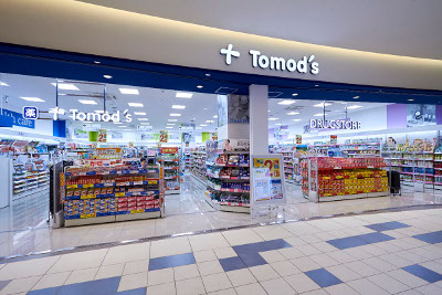 トモズの化粧品販売戦略、化粧品チーフを新設し売場活性化