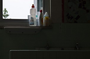 2018年2月の家庭用洗浄剤出荷金額12.4％減