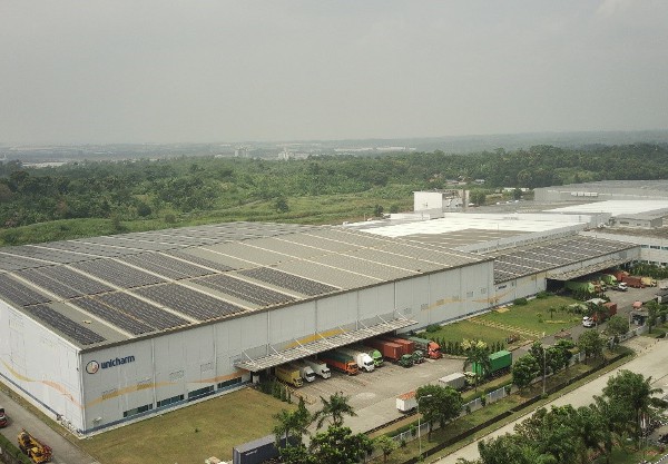 ユニ・チャーム、インドネシアカラワン第一工場に太陽光発電設備
